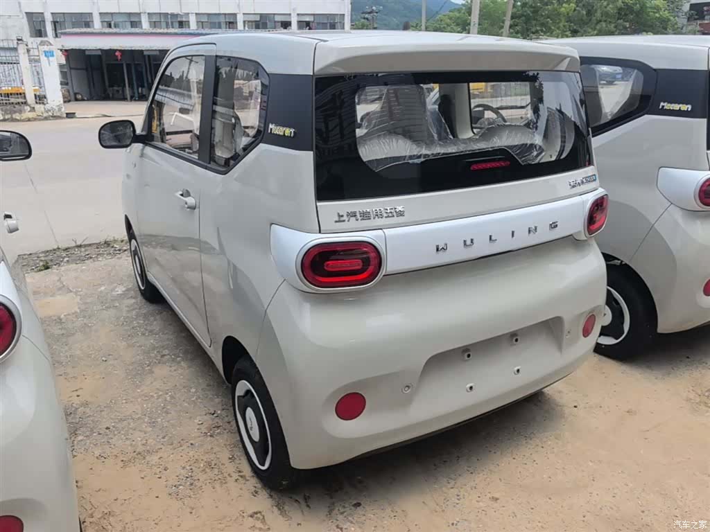Wuling MINIEV, 2026 все фото