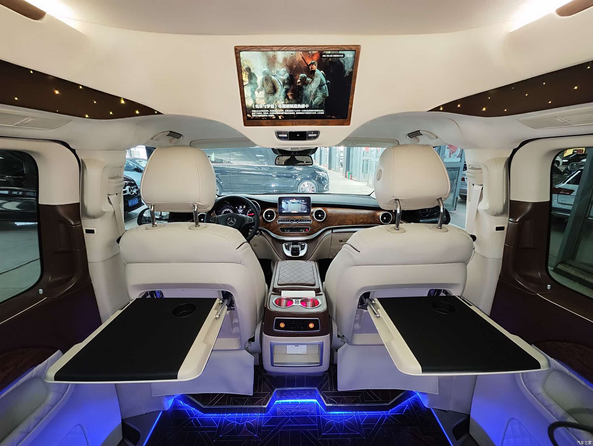 Mercedes-Benz V-Class, 2020 24