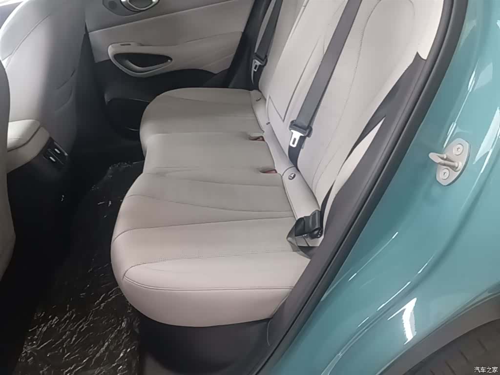 BYD HiAce, 2025 13