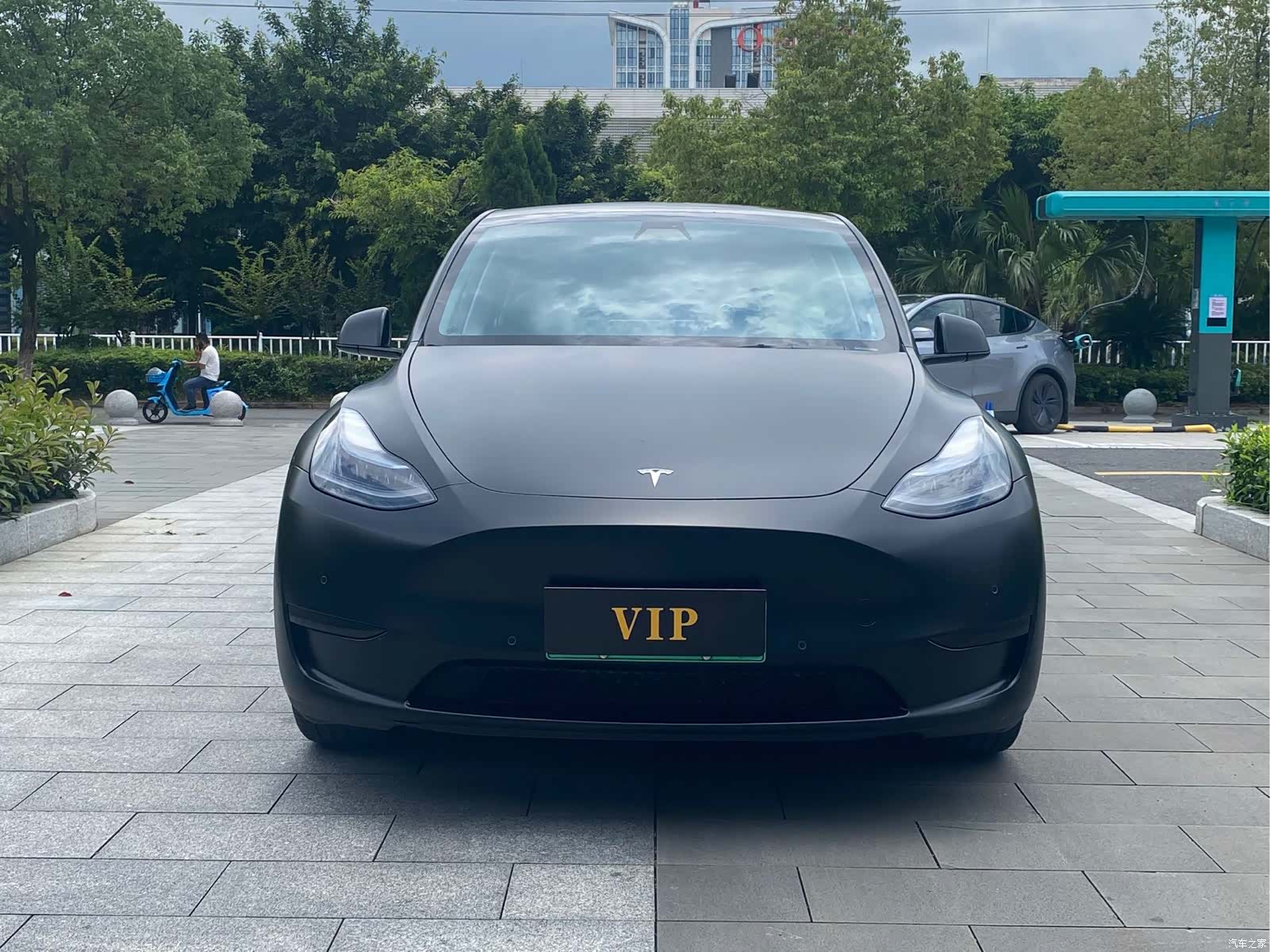 Tesla Model Y, 2022 2