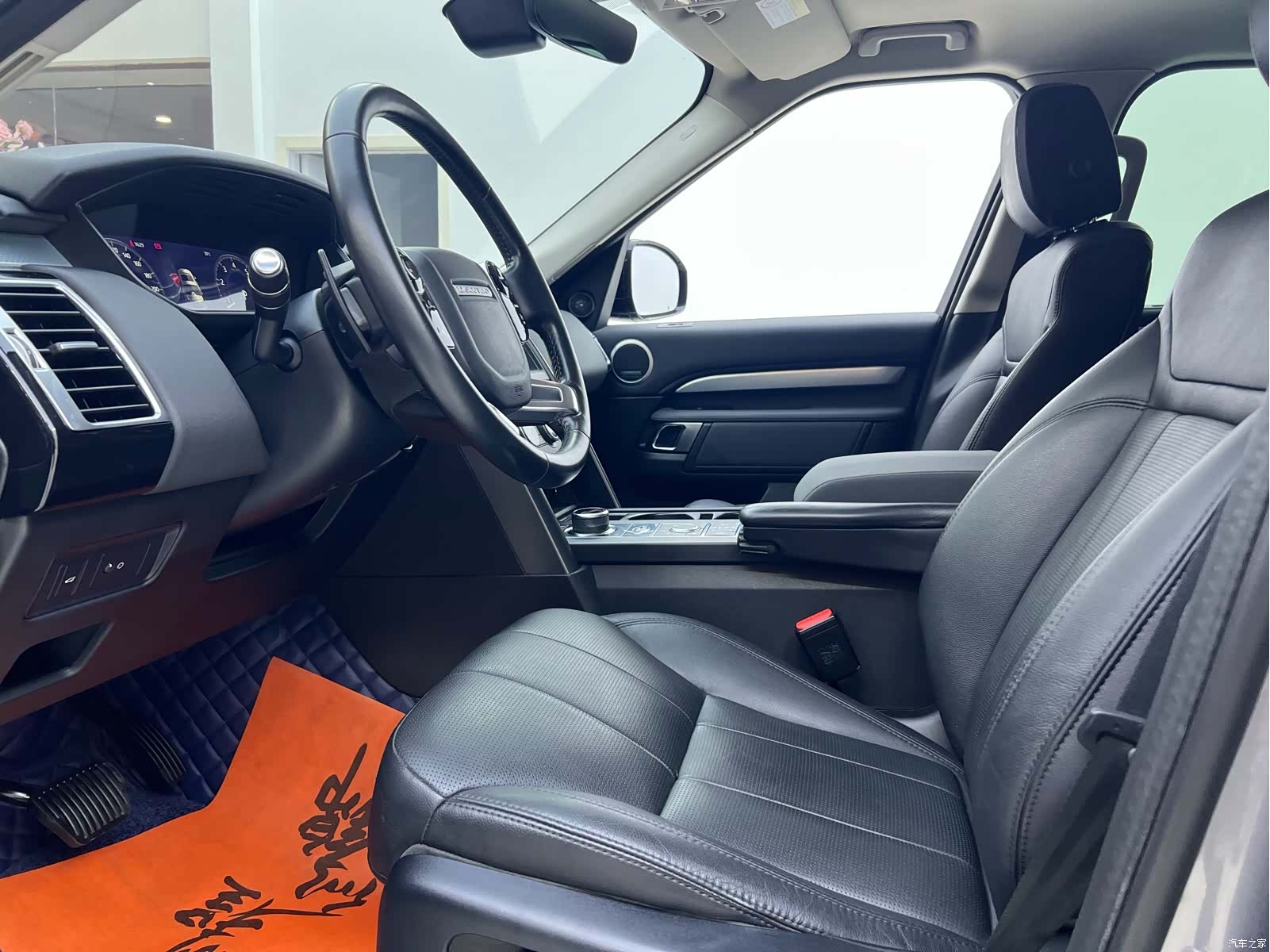 Land Rover Discovery, 2020 4