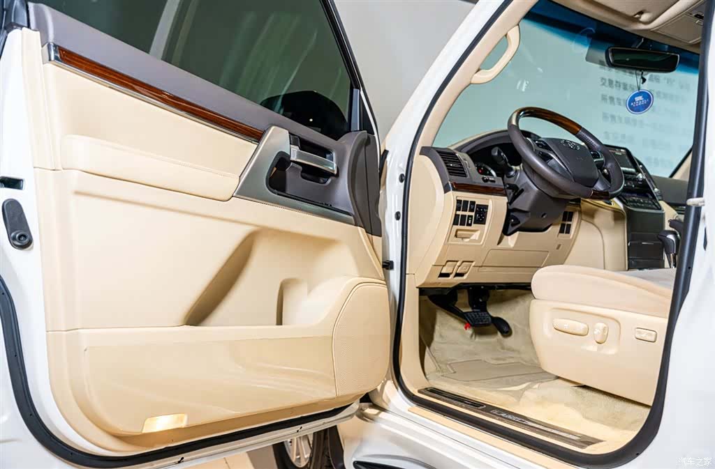 Toyota Land Cruiser, 2017 7