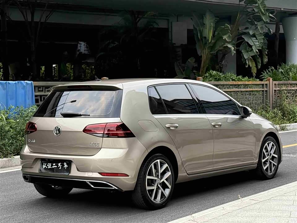 Volkswagen golf