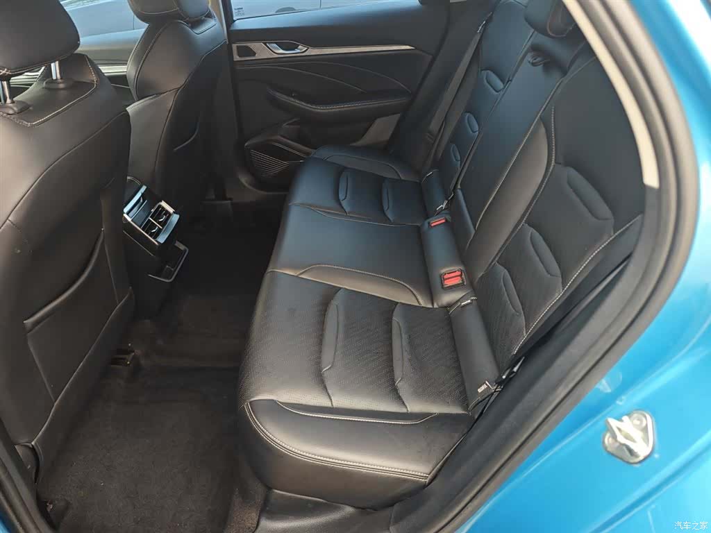 Geely Preface, 2021 17