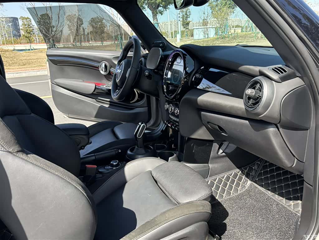 Mini Cooper, 2023 16