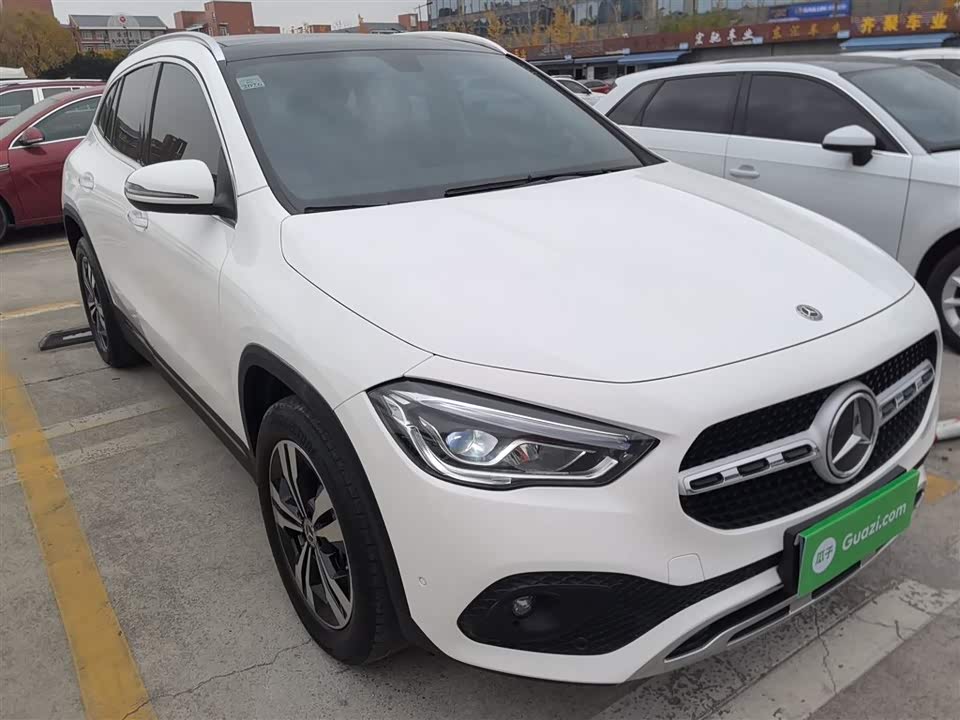 Mercedes-Benz GLA