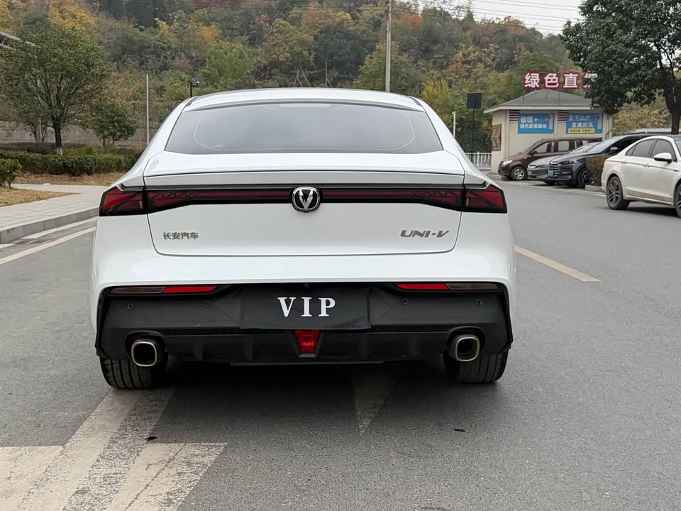 Changan UNI-V
