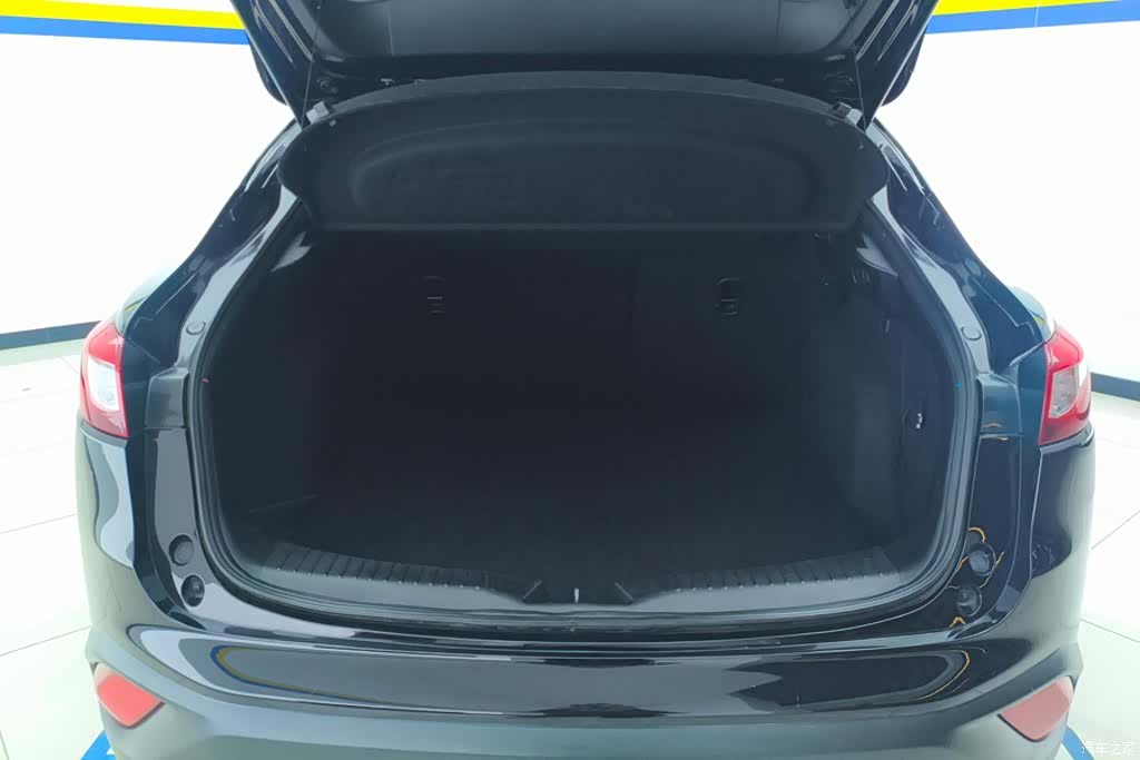 Mazda CX-4, 2019 4