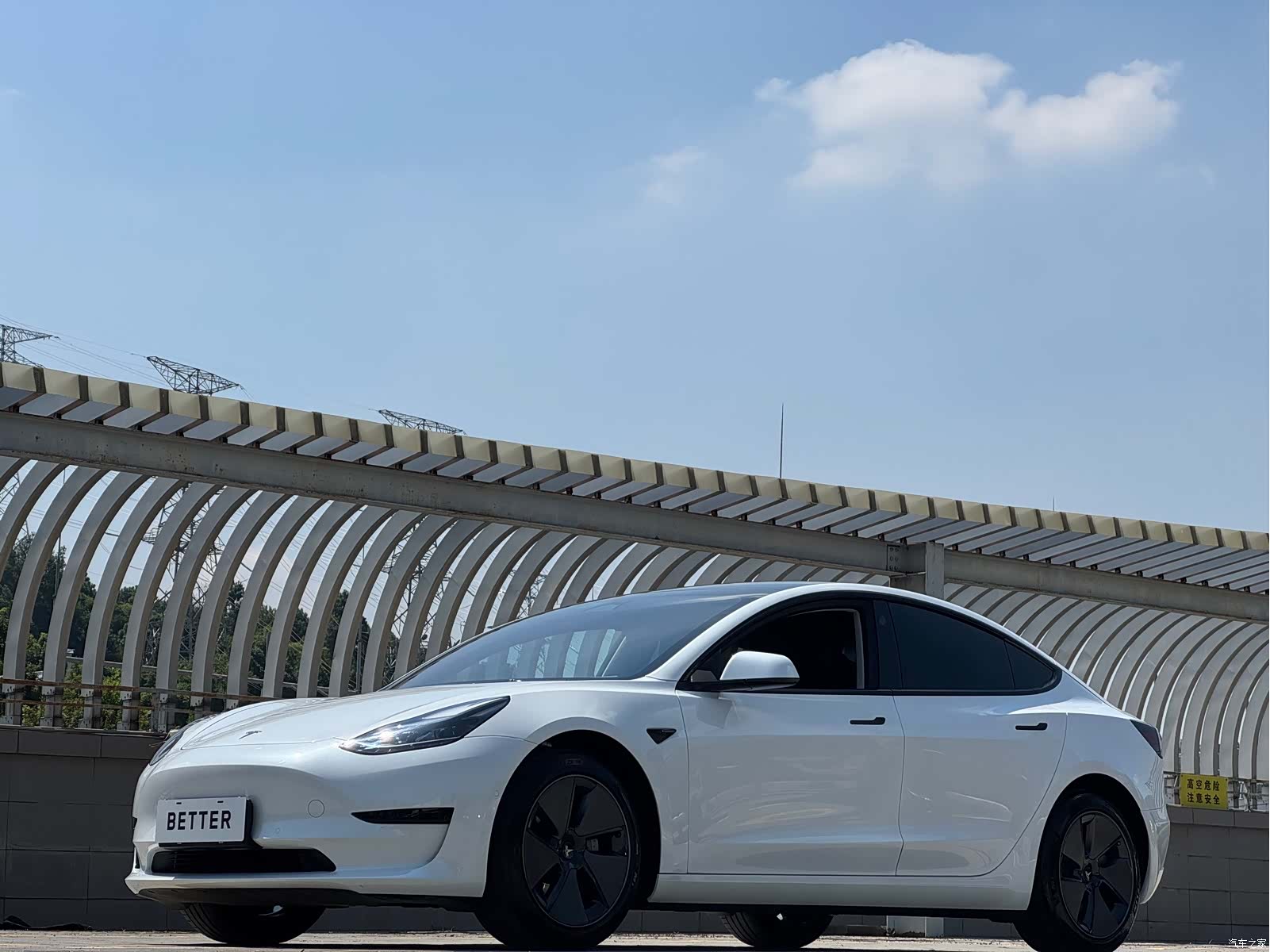 Tesla Model 3, 2022 13