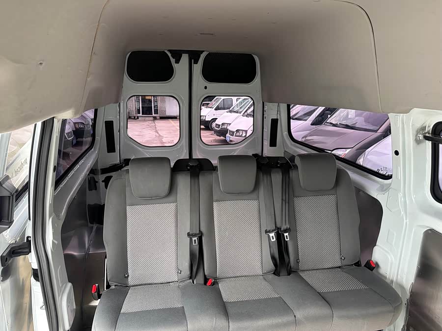 Ford Transit 2023, фото 8