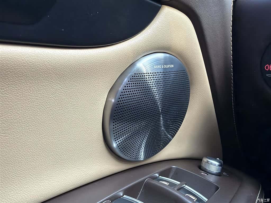 Audi Q7, 2015 23