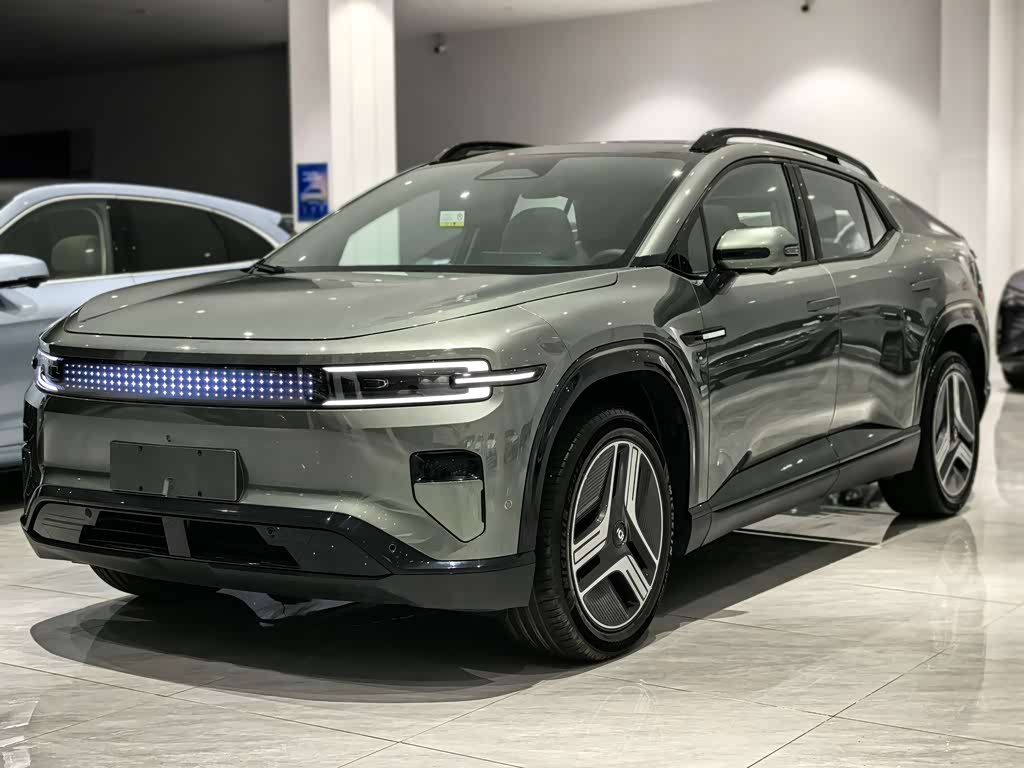 Changan E07