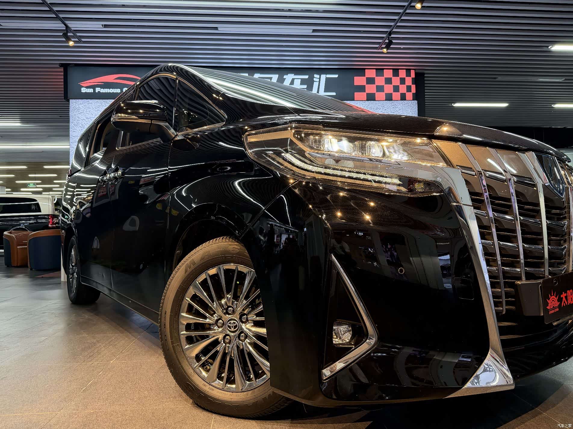 Toyota Alphard, 2019 3