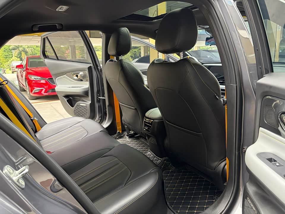 Trumpchi Shadow Leopard