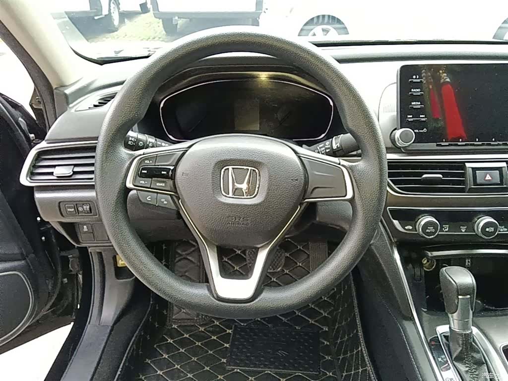 Honda Accord, 2020 11
