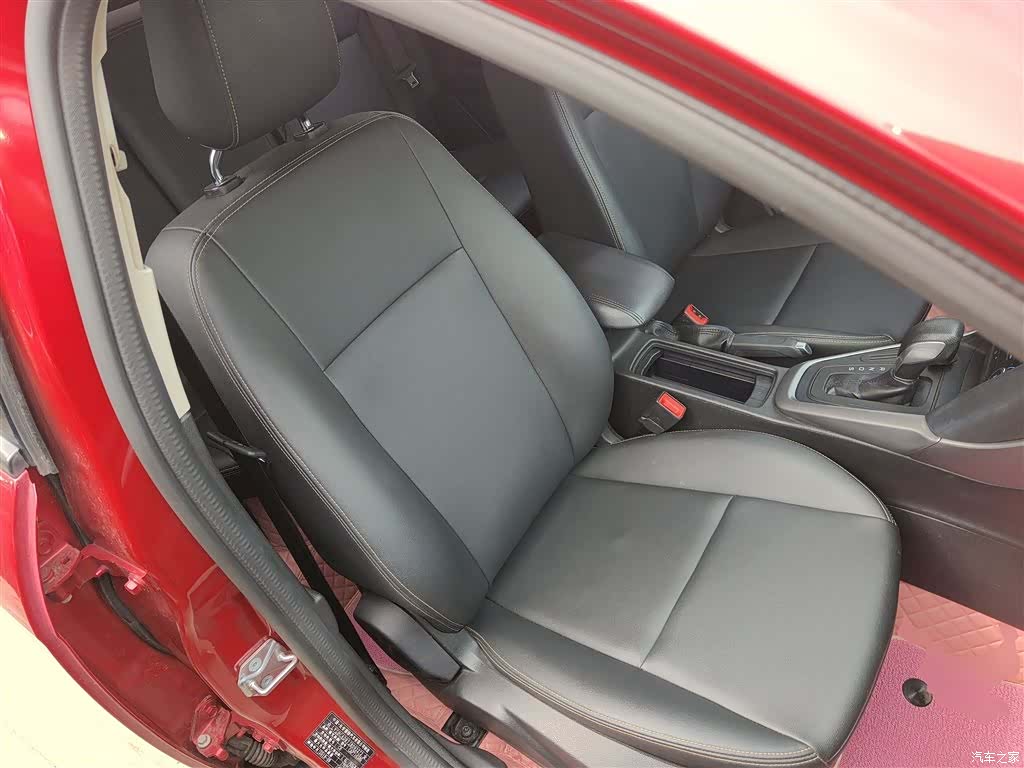 Ford Focus, 2018 25