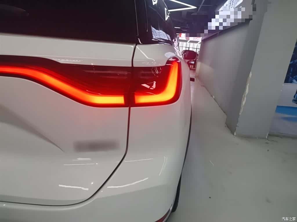 NIO ES8, 2021 8