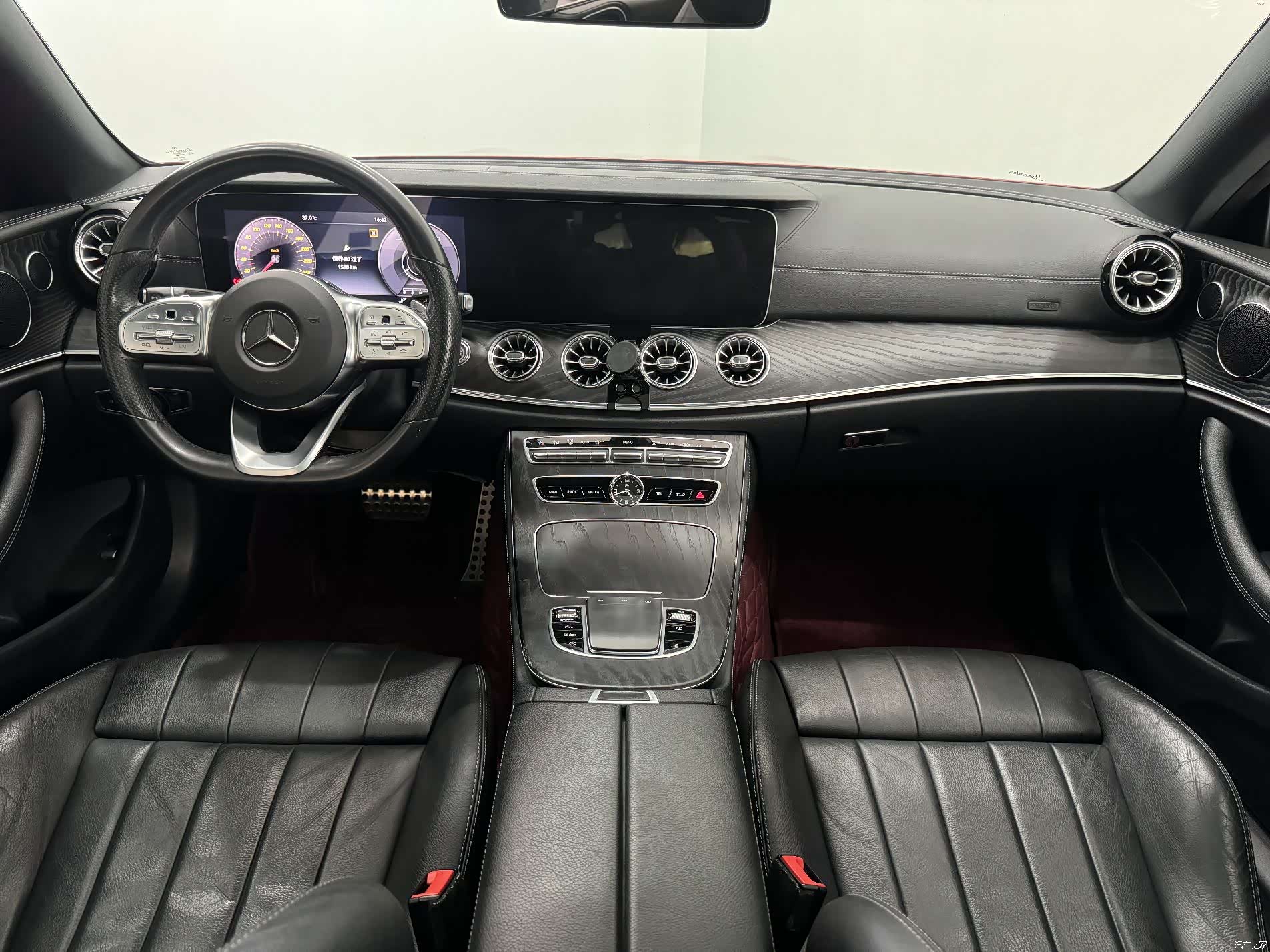 Mercedes-Benz E-Class, 2019 4