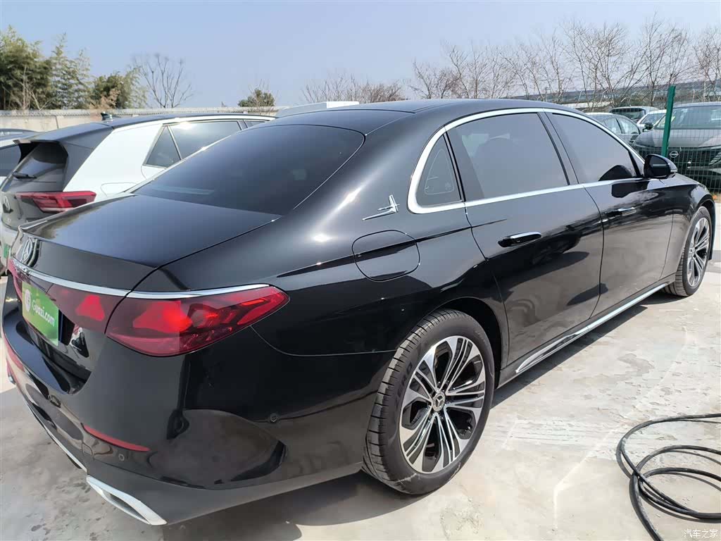 Mercedes-Benz E-Class, 2024 7