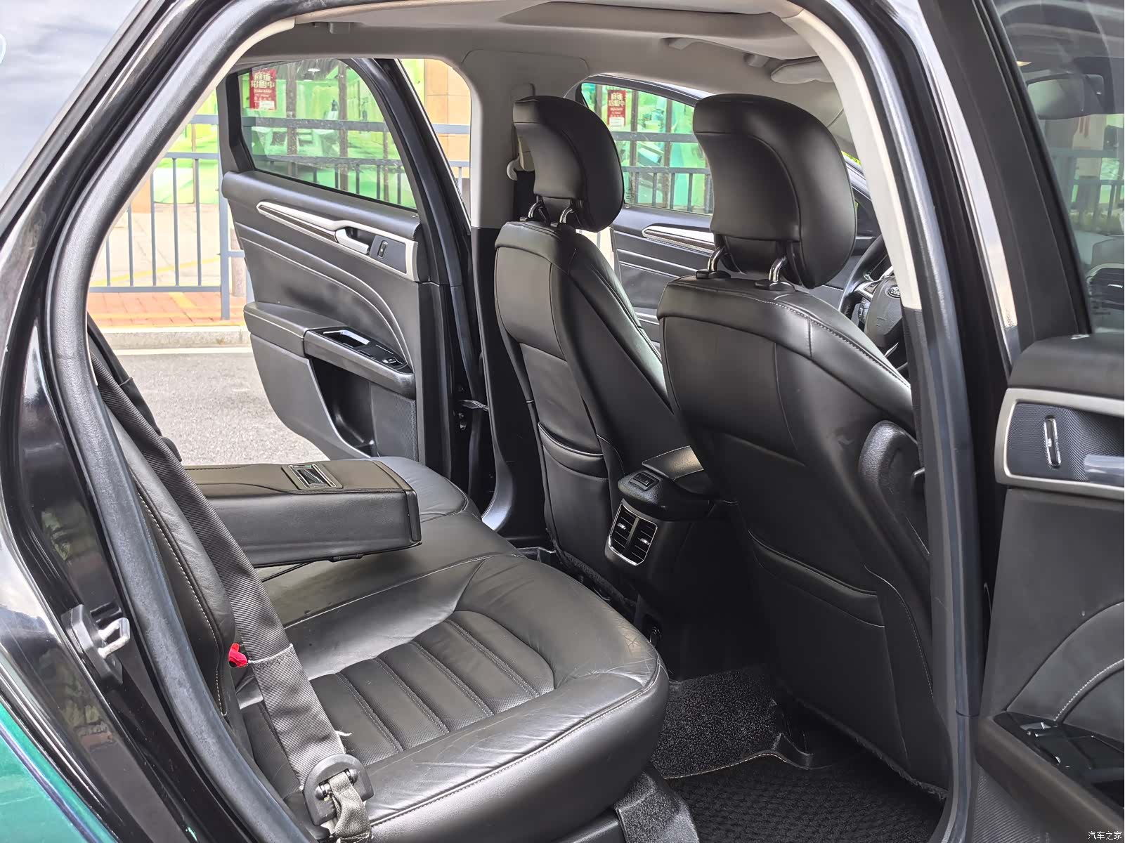 Ford Mondeo, 2016 12