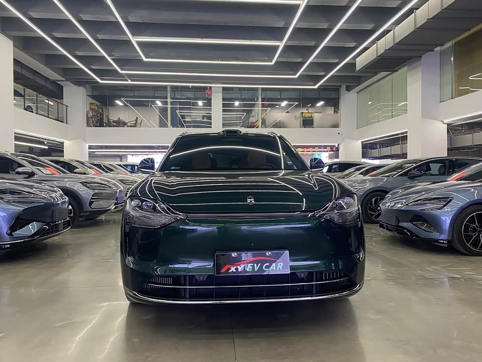 AITO Ask the world M9