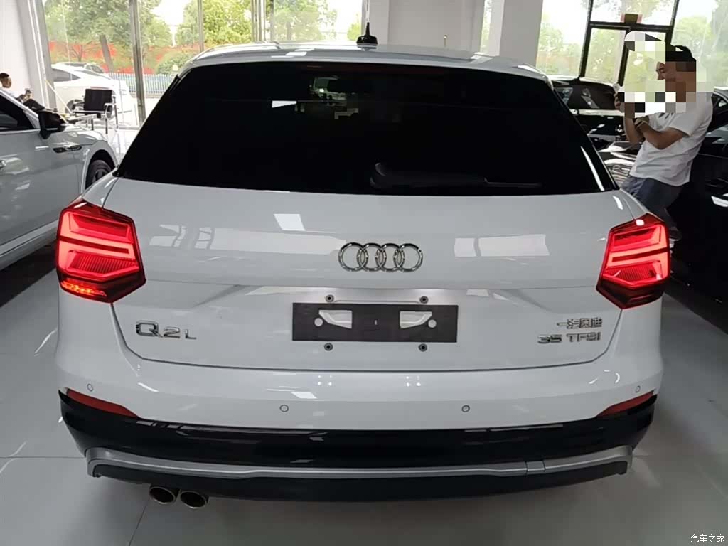 Audi Q2L, 2021 6