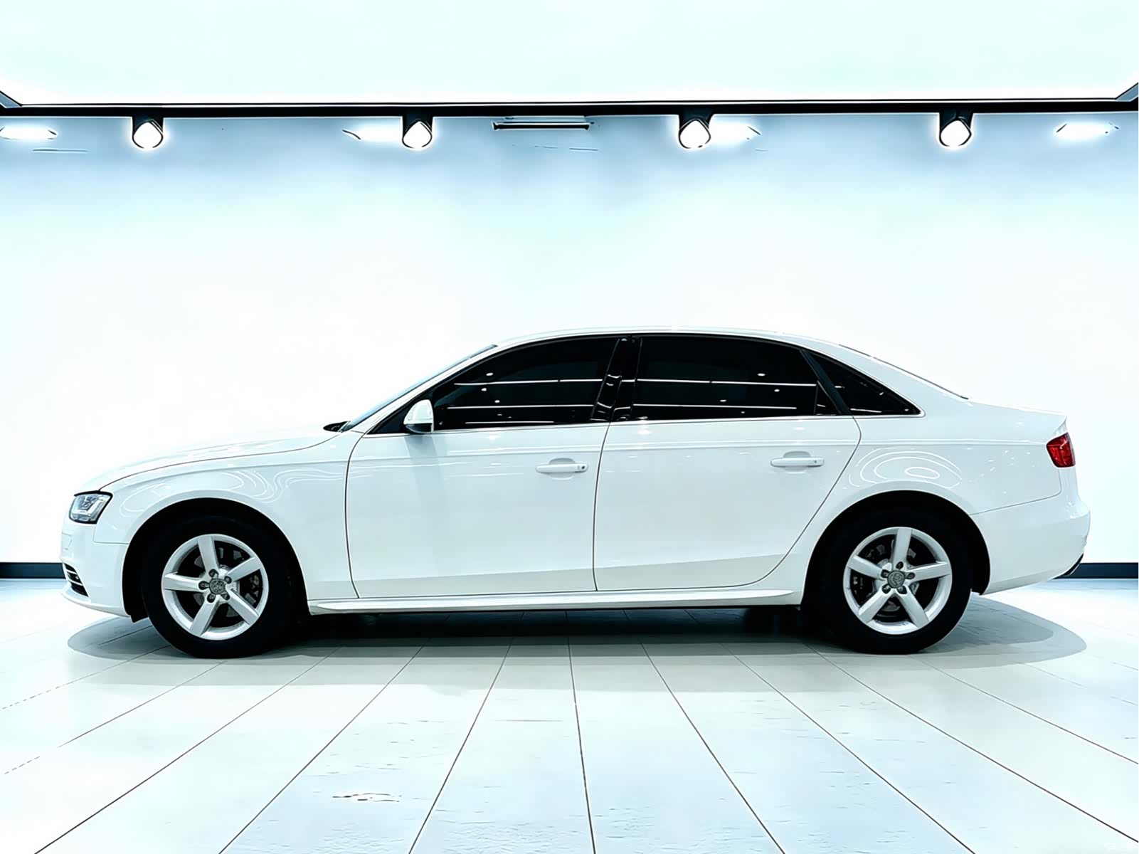 Audi A4L, 2014 все фото