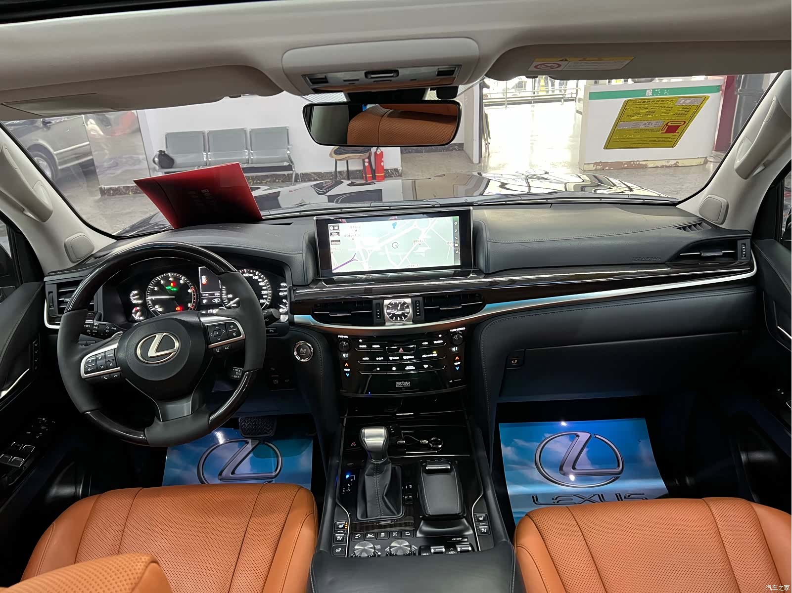 Lexus LX, 2017 8