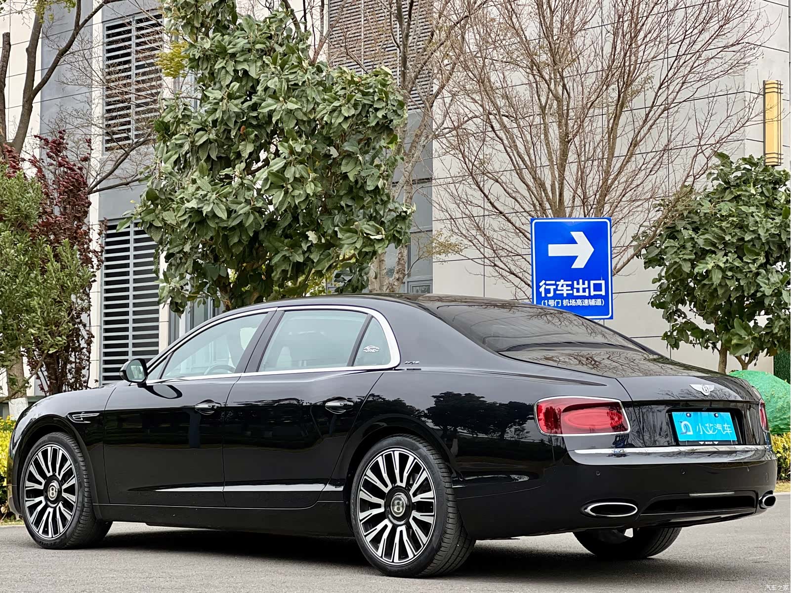 Bentley Flying Spur, 2014 7