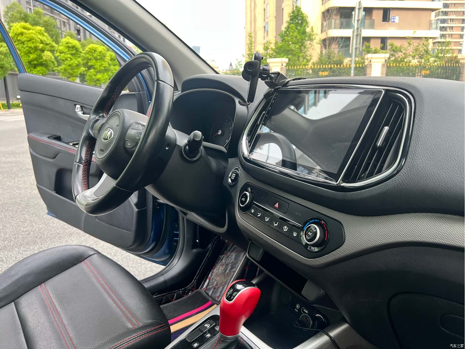 Kia KX3, 2017 12