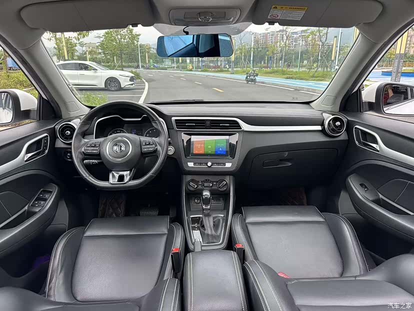 MG ZS, 2019 14