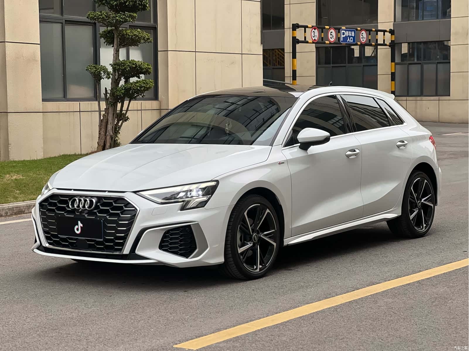 Audi A3, 2024 1