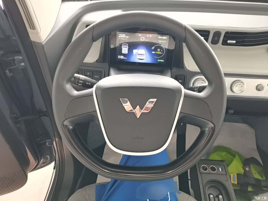 Wuling MINIEV, 2022 11