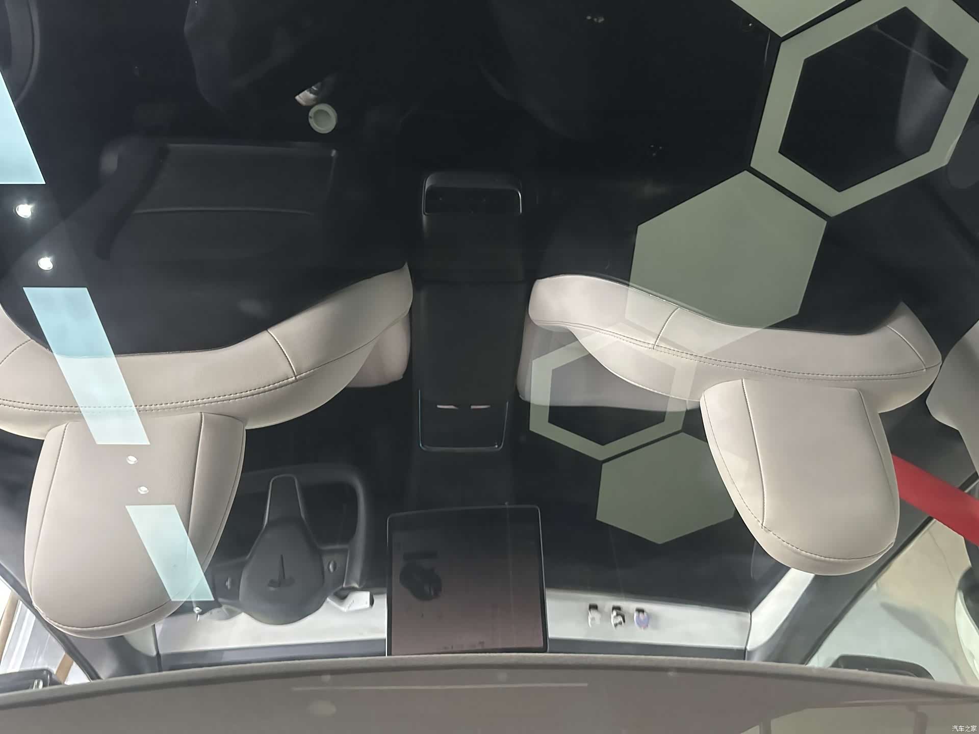 Tesla Model Y, 2022 10