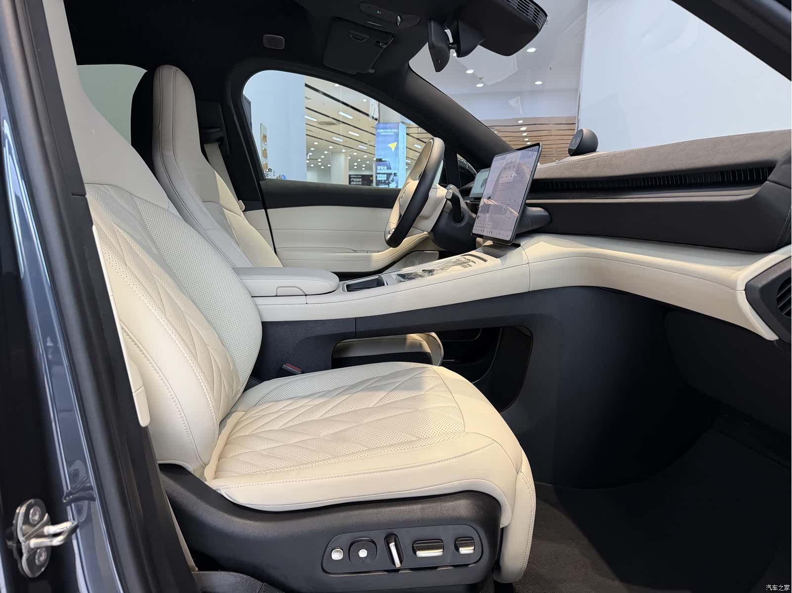 NIO EC6, 2025 13