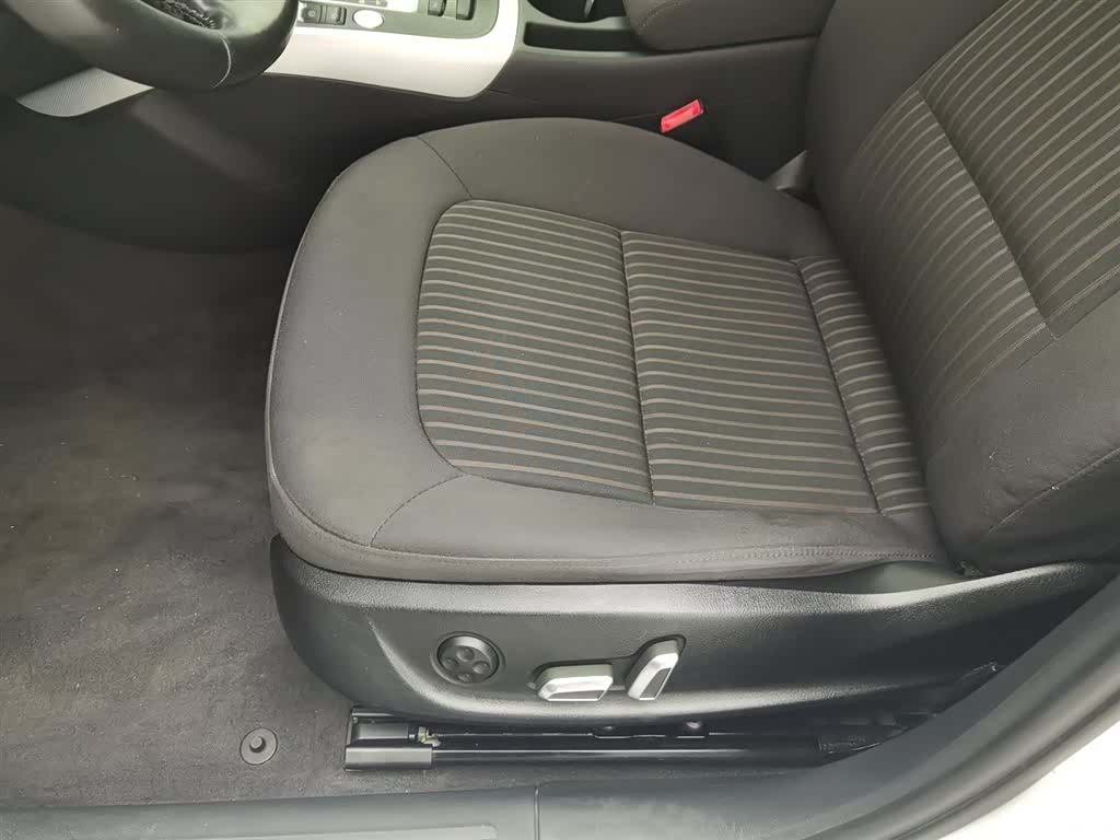 Audi A4L, 2016 20