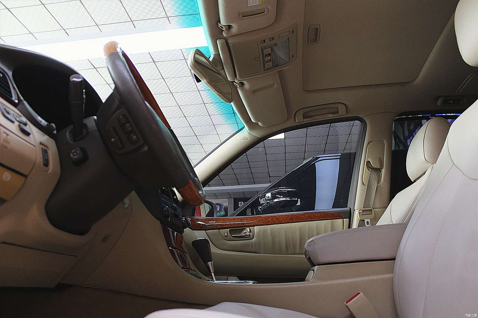 Lexus LS, 2005 6