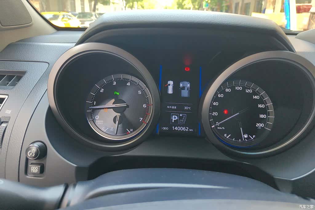 Toyota Prado, 2015 14