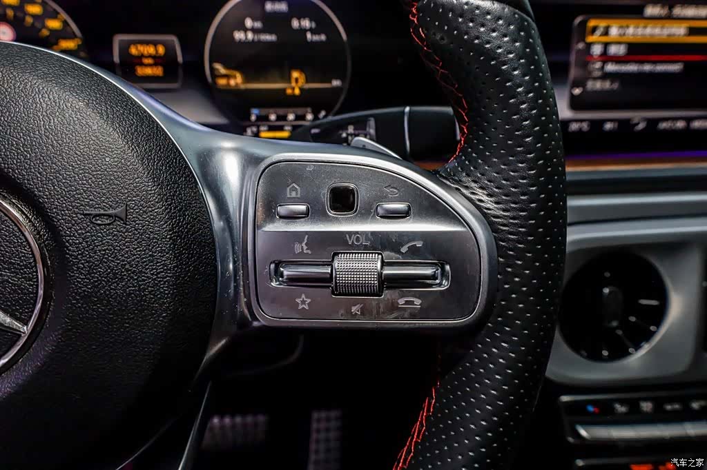 Mercedes-Benz G-Class, 2023 16