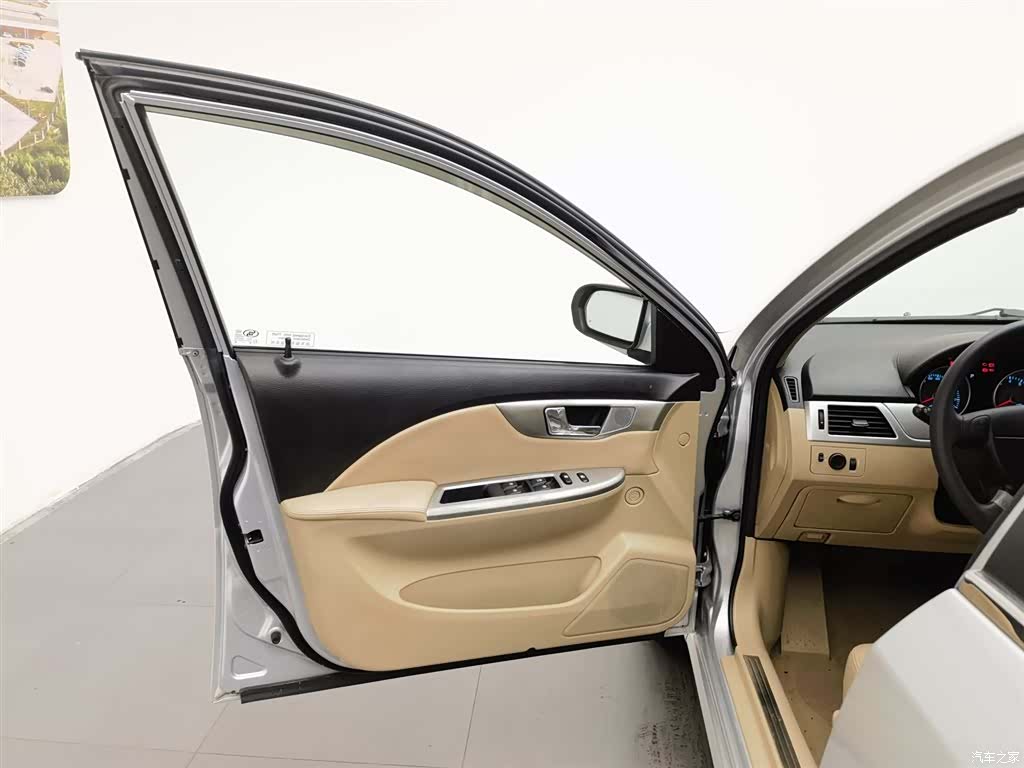 Buick 1.6LX-AT, 2013 8