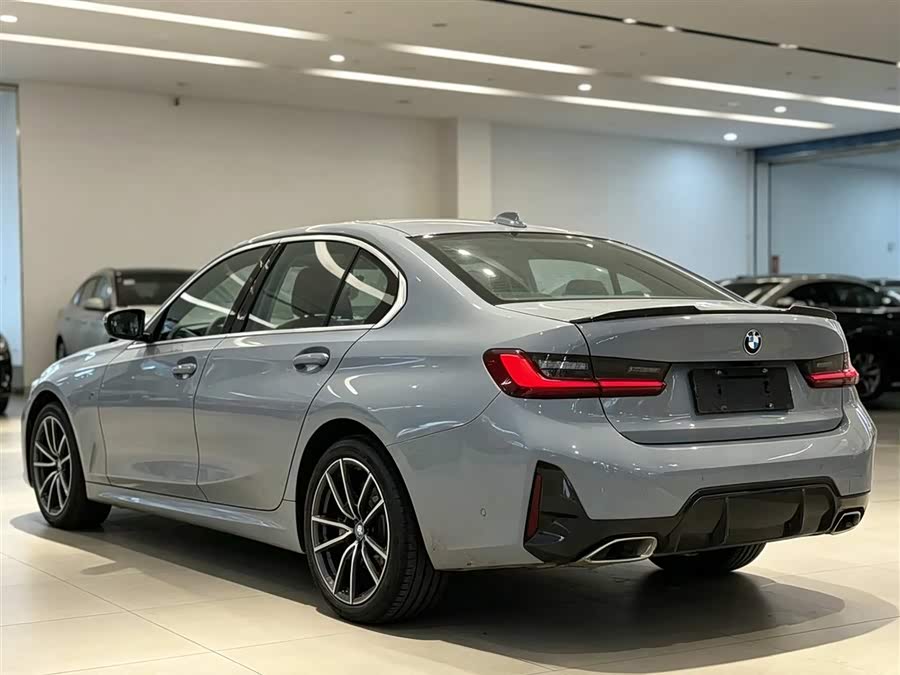 BMW 3 Series 2025, фото 3