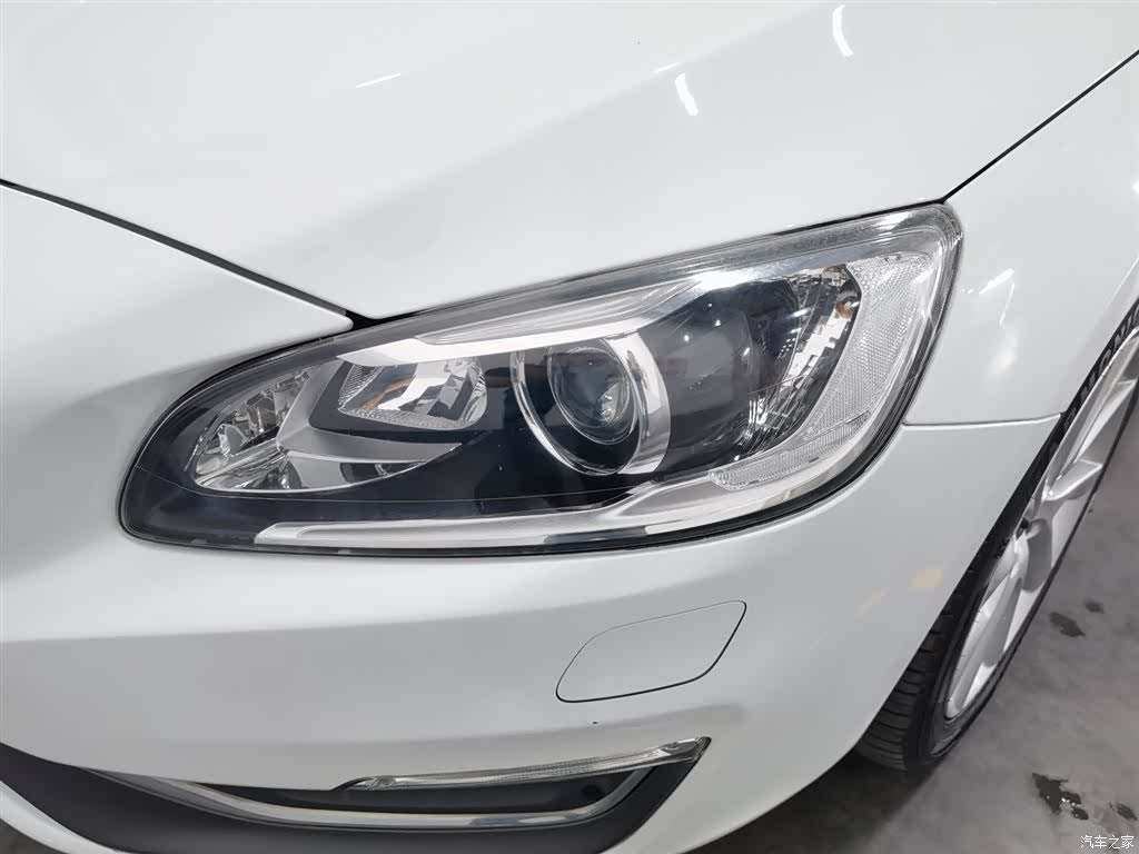 Volvo S60, 2015 7