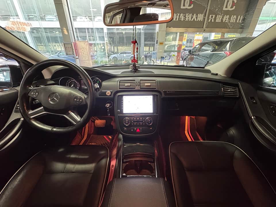 Mercedes-Benz R-class