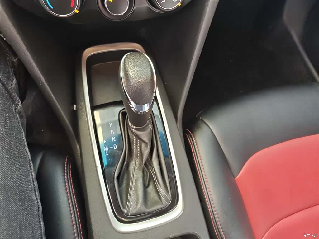 Chevrolet 320, 2019 14