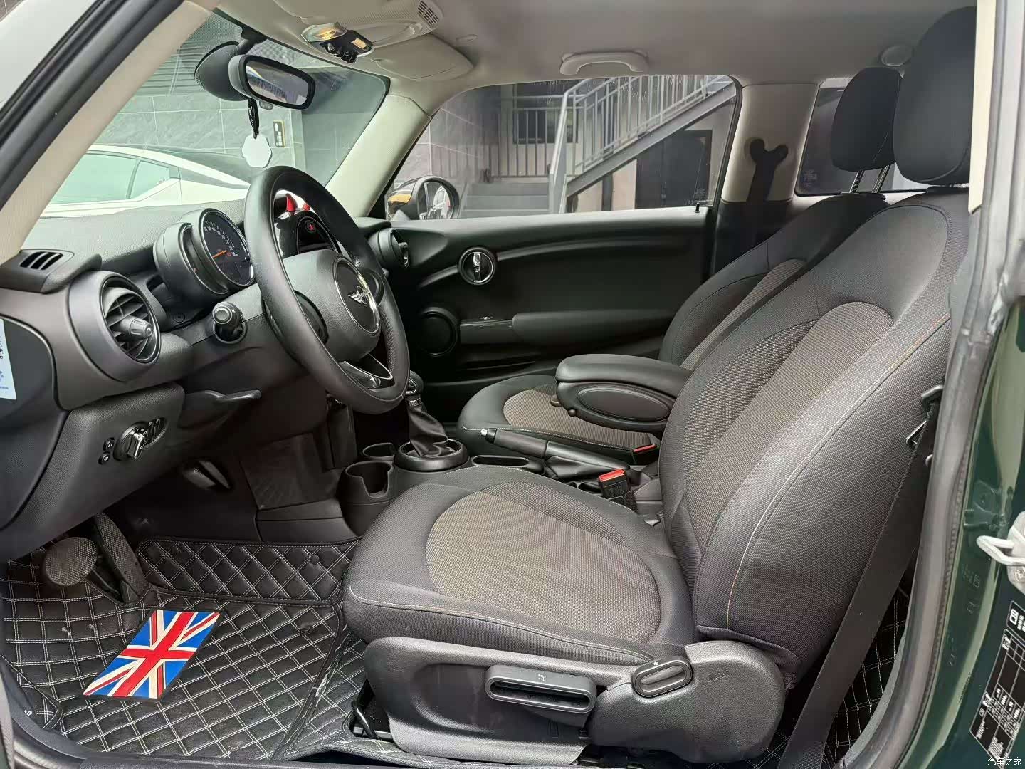 Mini ONE, 2015 4