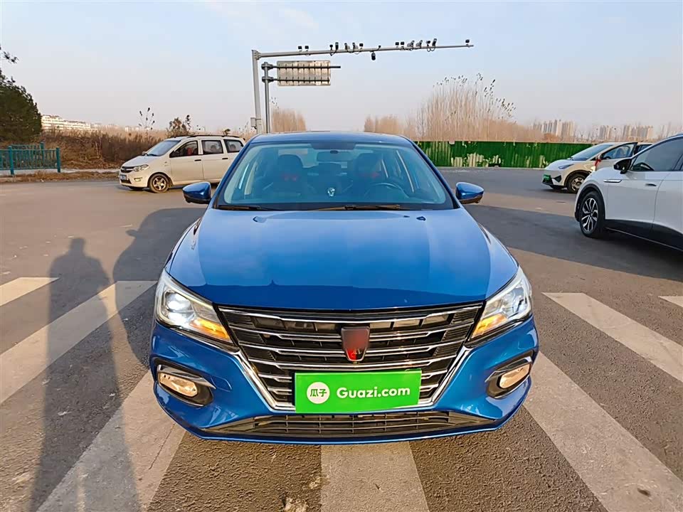 Roewe i5