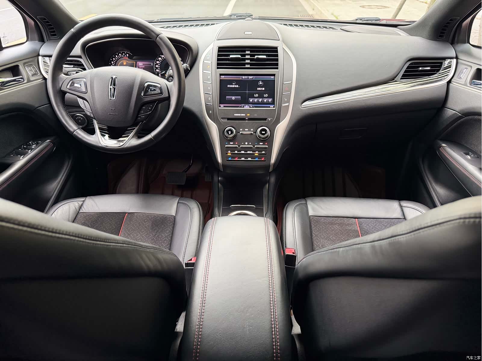 Lincoln MKC, 2015 9