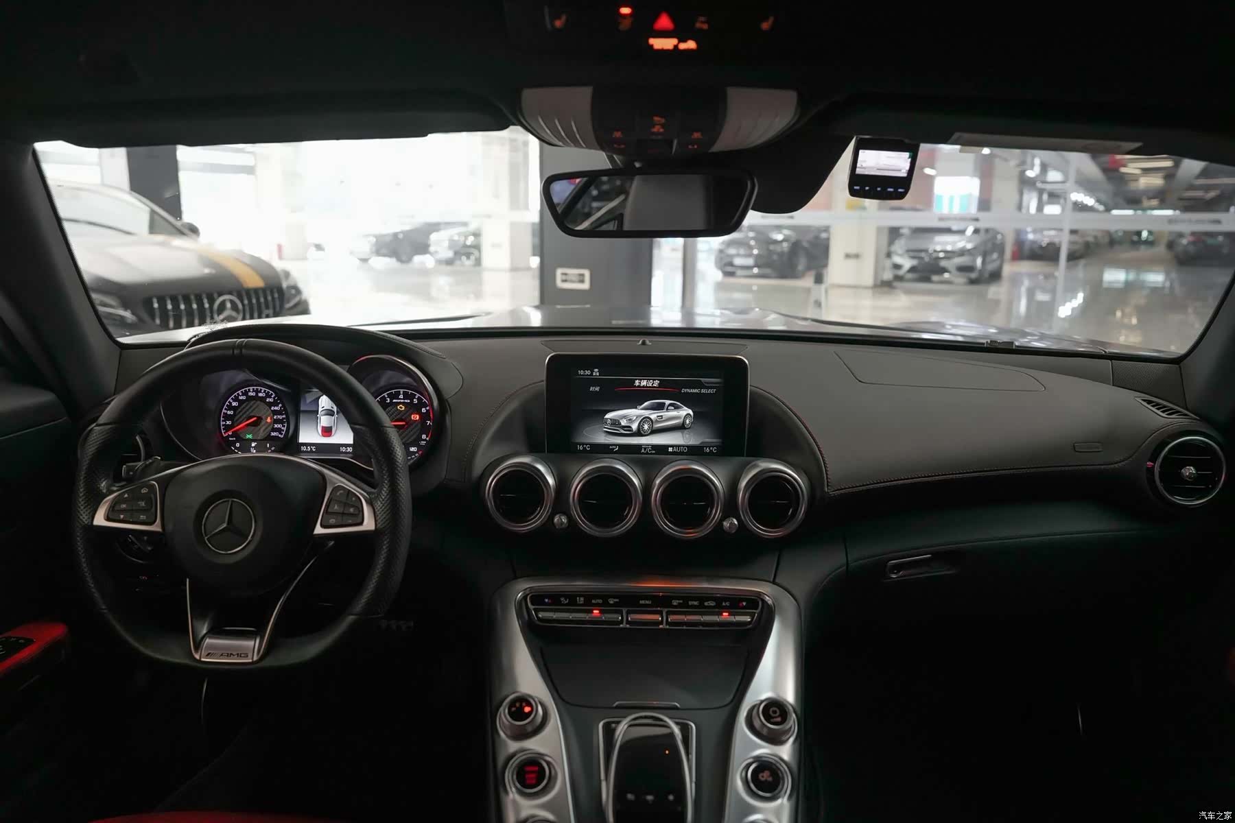 MG AMG, 2018 12