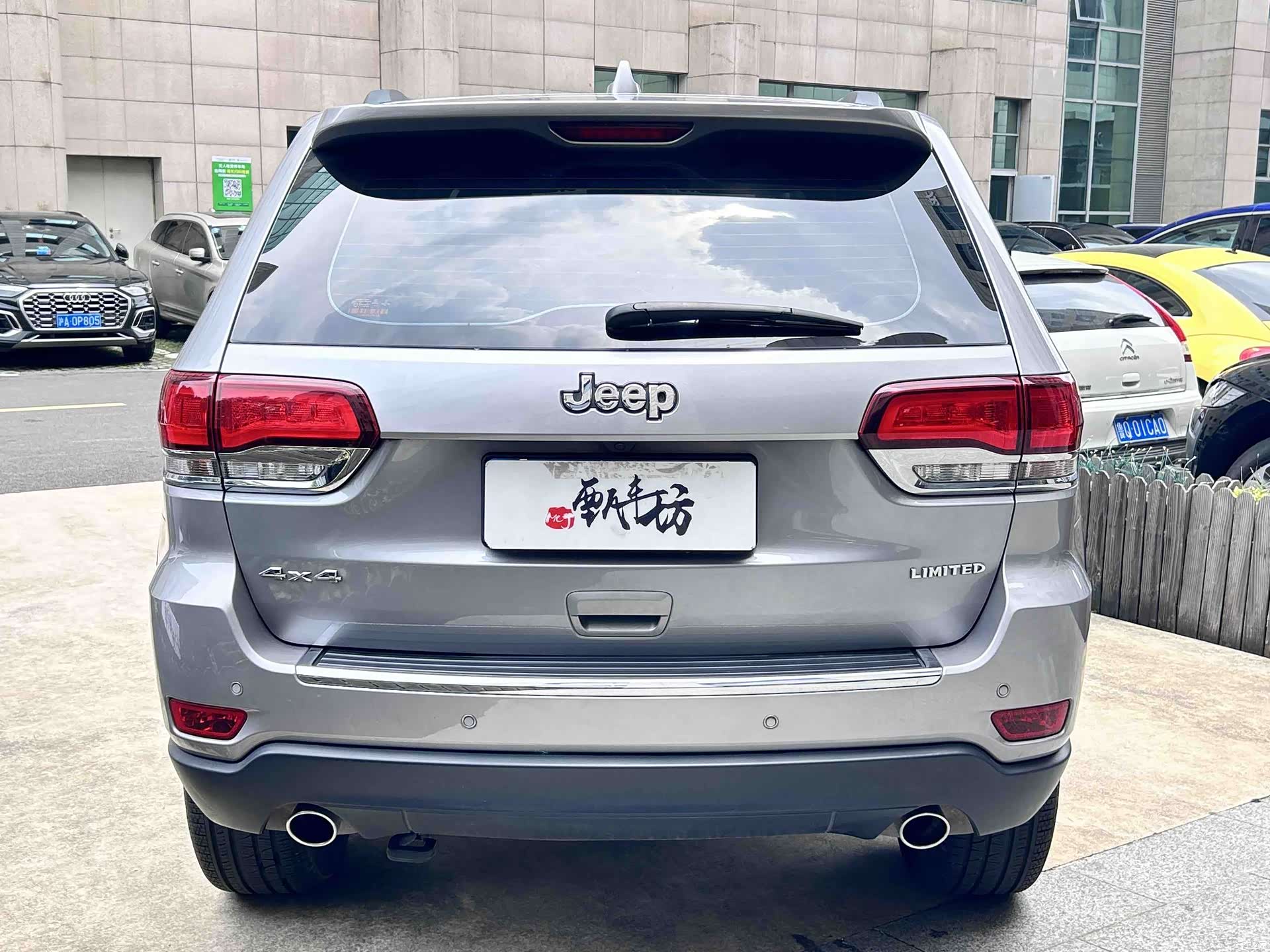Jeep Grand Cherokee, 2022 3