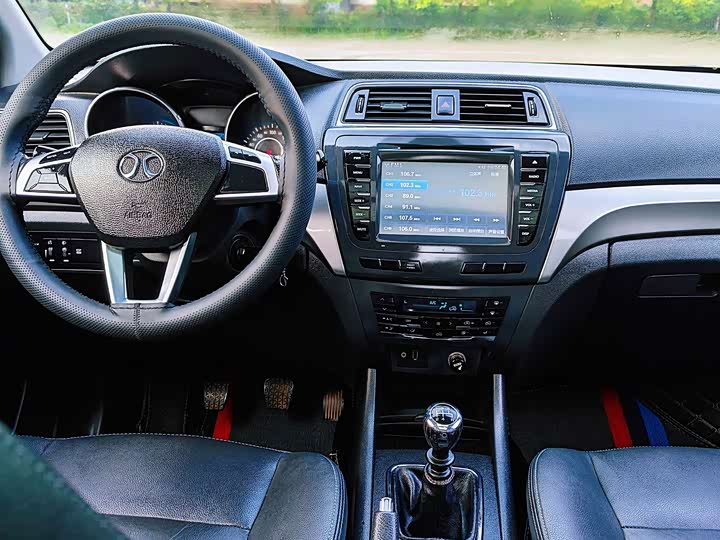 BAIC shen bao X65 2015 2.0T МКПП Люкс